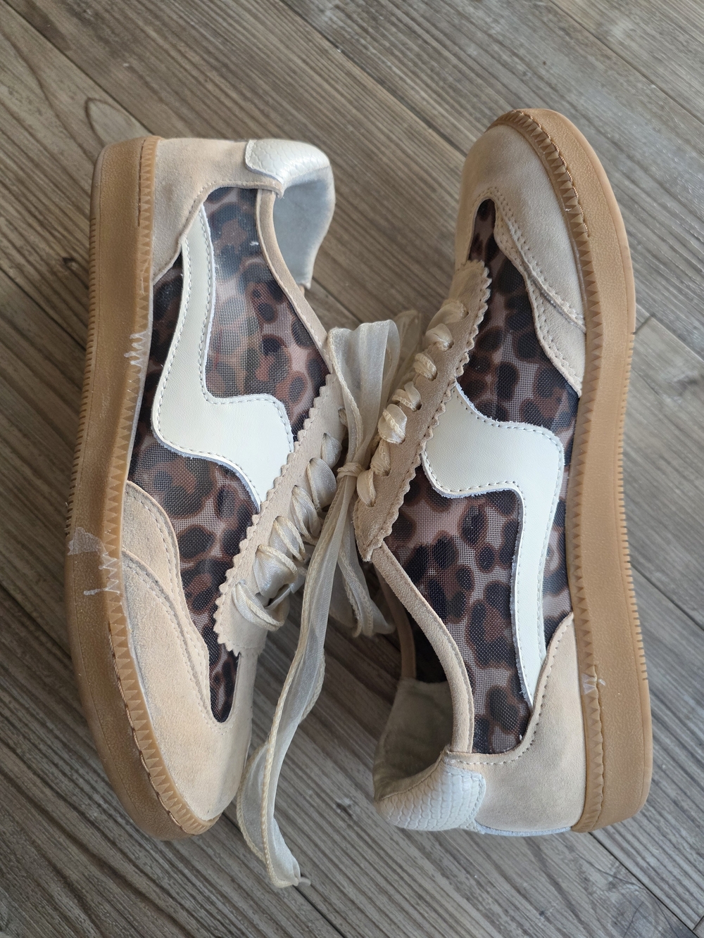 Dolce Vita Beige and Leopard-Print Women’s Sneakers - Picture 5 of 9